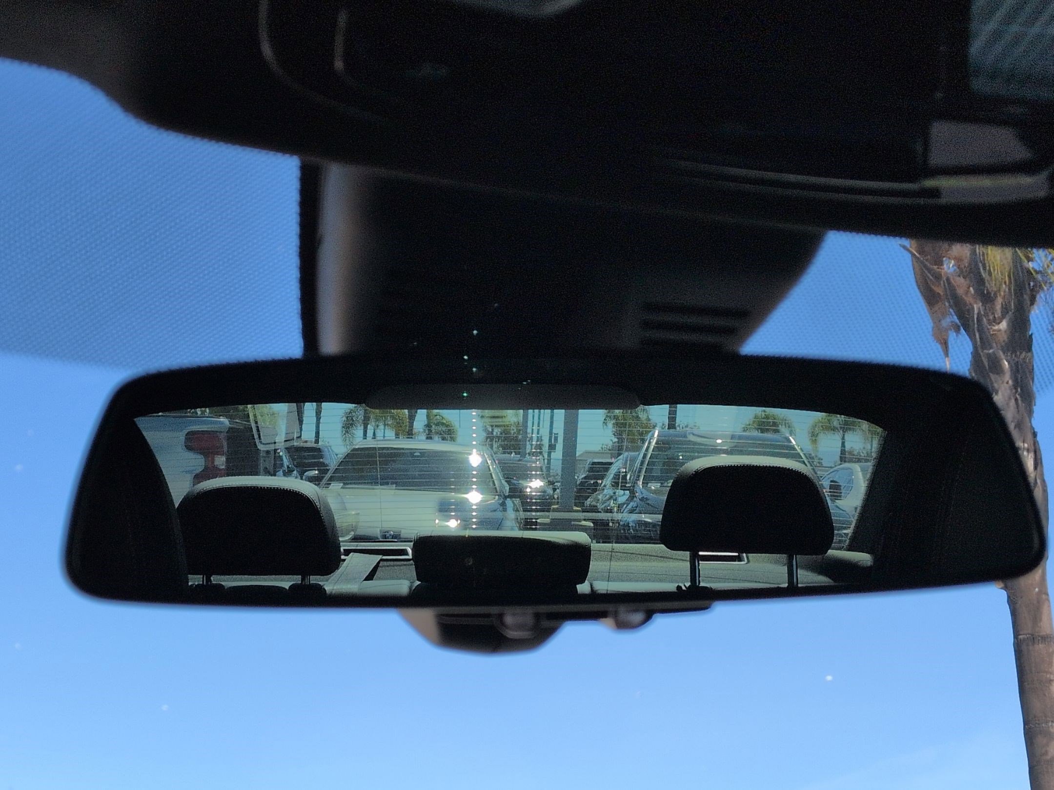 Used 2023 BMW 330e w/ Premium Package image 27