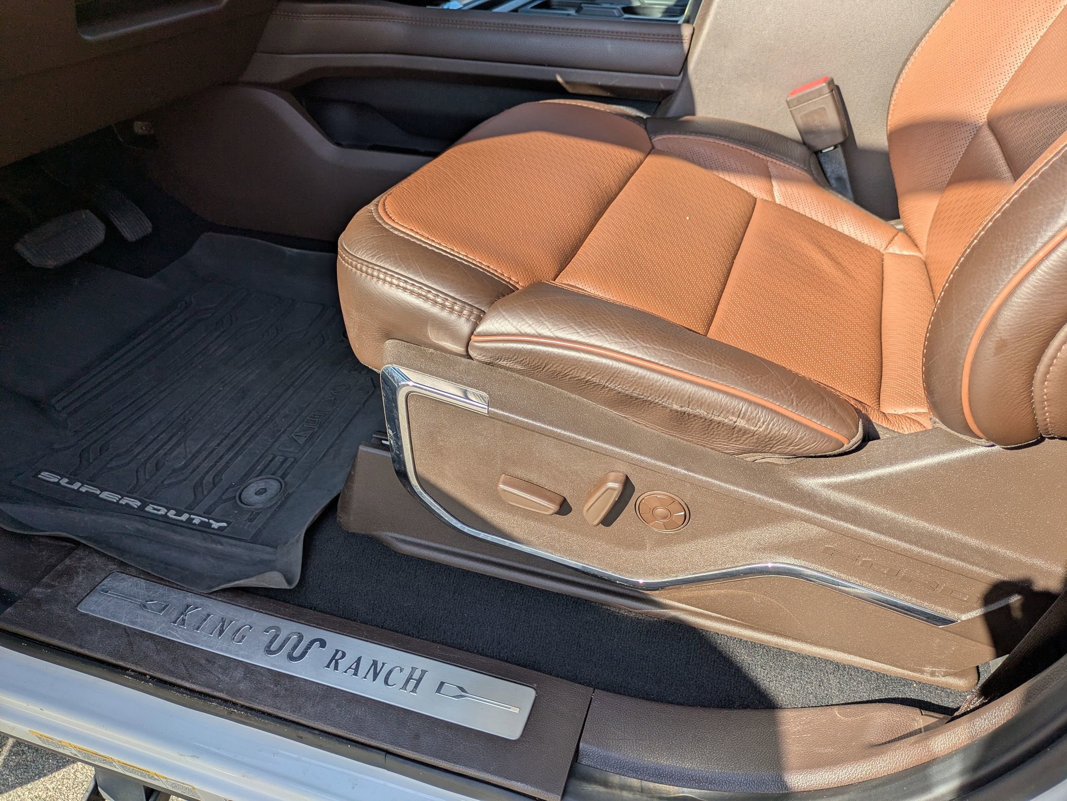 Certified 2024 Ford F450 King Ranch w/ Chrome Package image 14