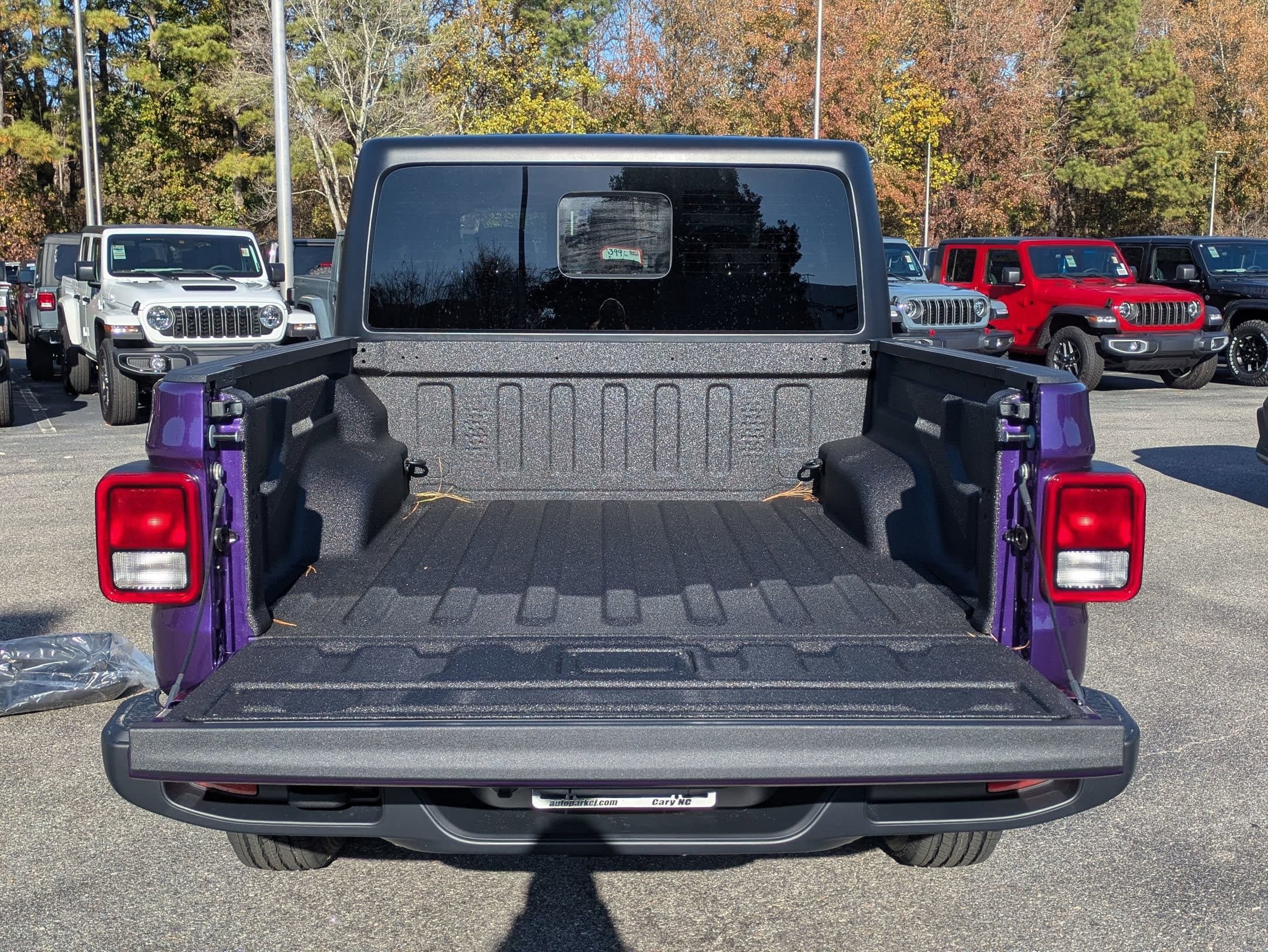 New 2026 Jeep Gladiator Sport AWD/4WD image 23