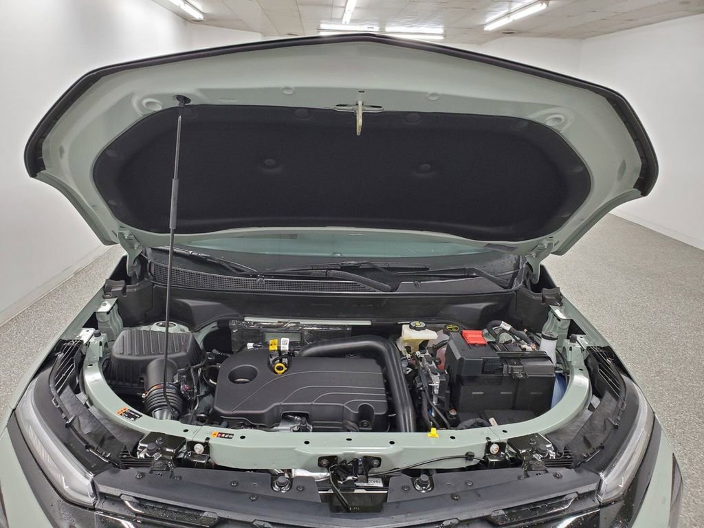 New 2026 Chevrolet Equinox LT w/ Convenience Package II image 9