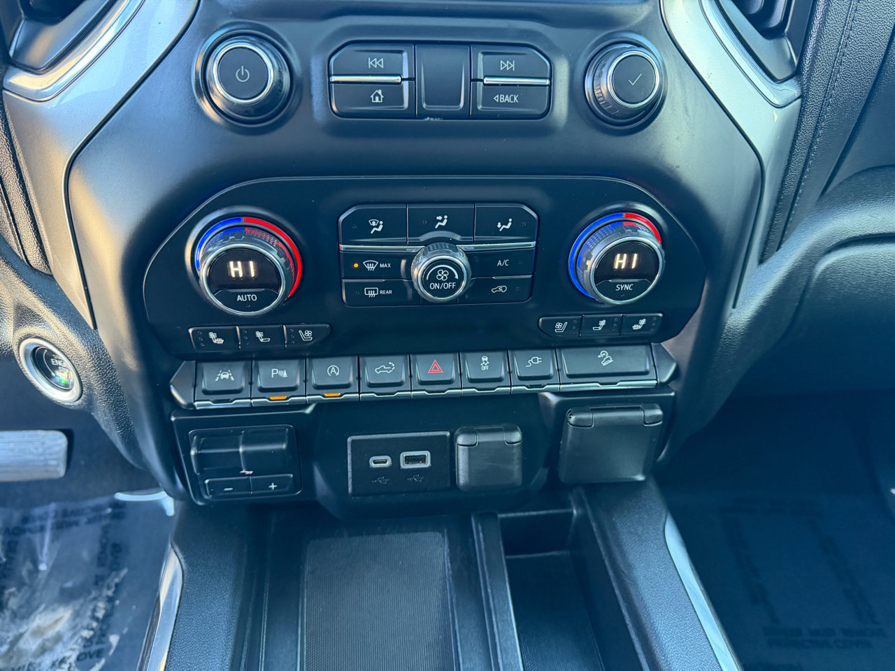 Used 2019 Chevrolet Silverado 1500 LTZ image 14