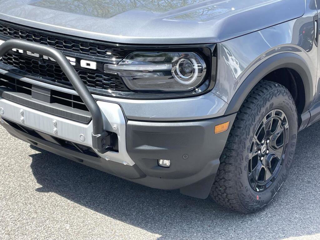 New 2025 Ford Bronco Sport Outer Banks w/ Sasquatch Outer Banks Package AWD/4WD image 13
