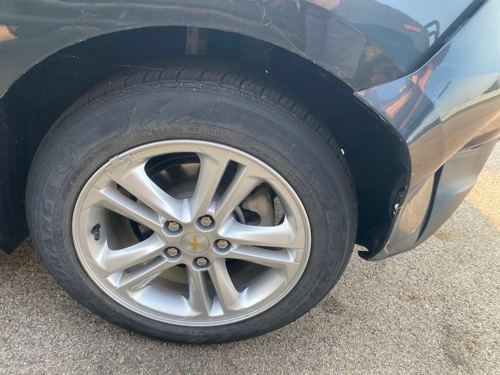 Used 2018 Chevrolet Cruze LT w/ Convenience Package FWD image 12