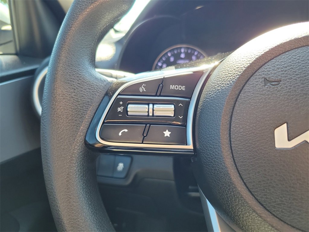 Used 2023 Kia Forte LXS w/ LXS Technology Package image 23