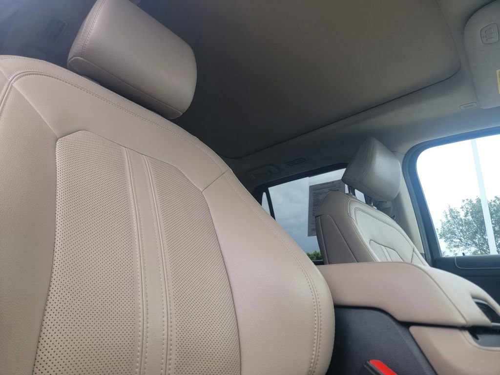 Used 2024 Ford Expedition Max Limited image 23