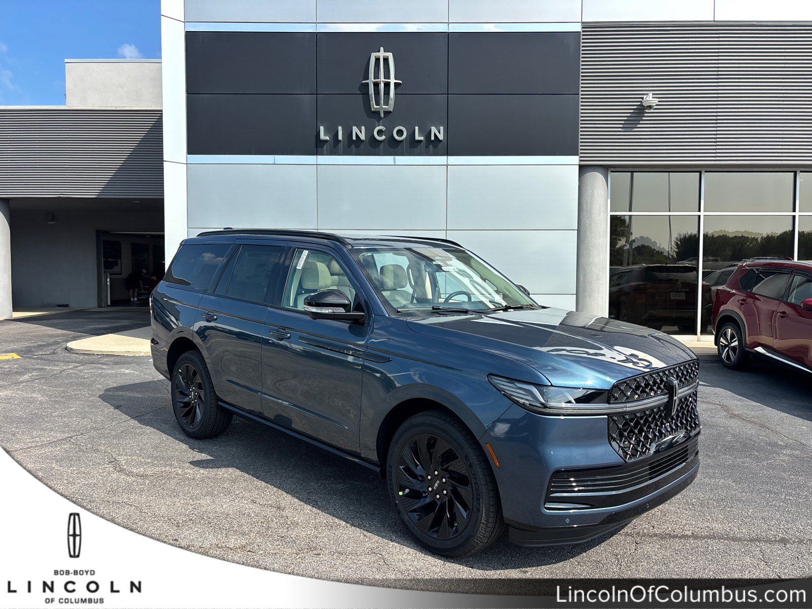 New 2027 Lincoln Navigator Reserve AWD/4WD image 1