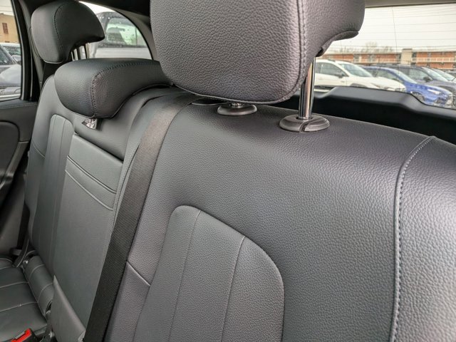 Used 2020 Mercedes-Benz GLB 250 4MATIC image 15