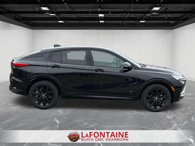 Used 2025 Buick Envista Sport Touring image 9