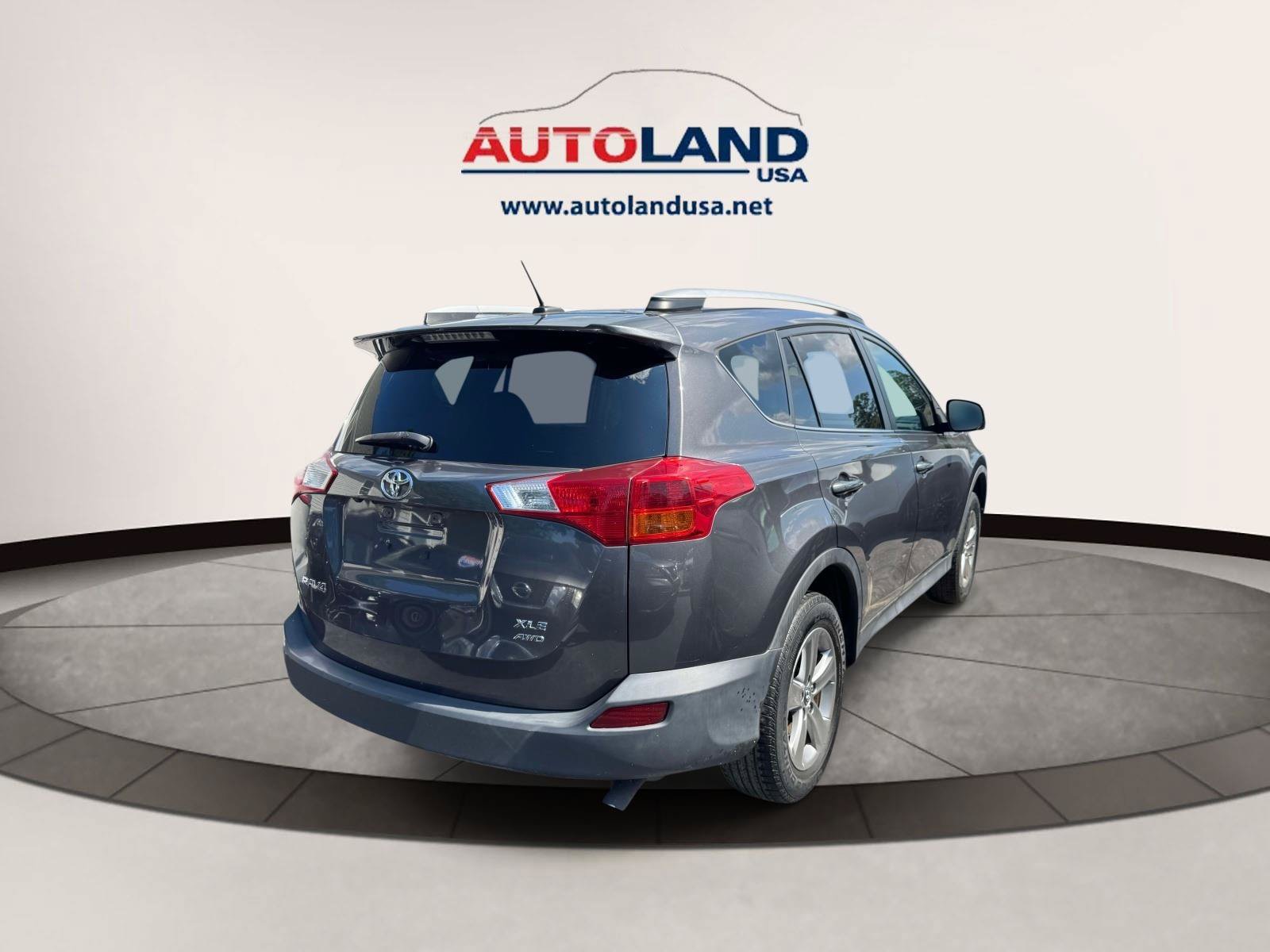 Used 2015 Toyota RAV4 XLE AWD/4WD image 3