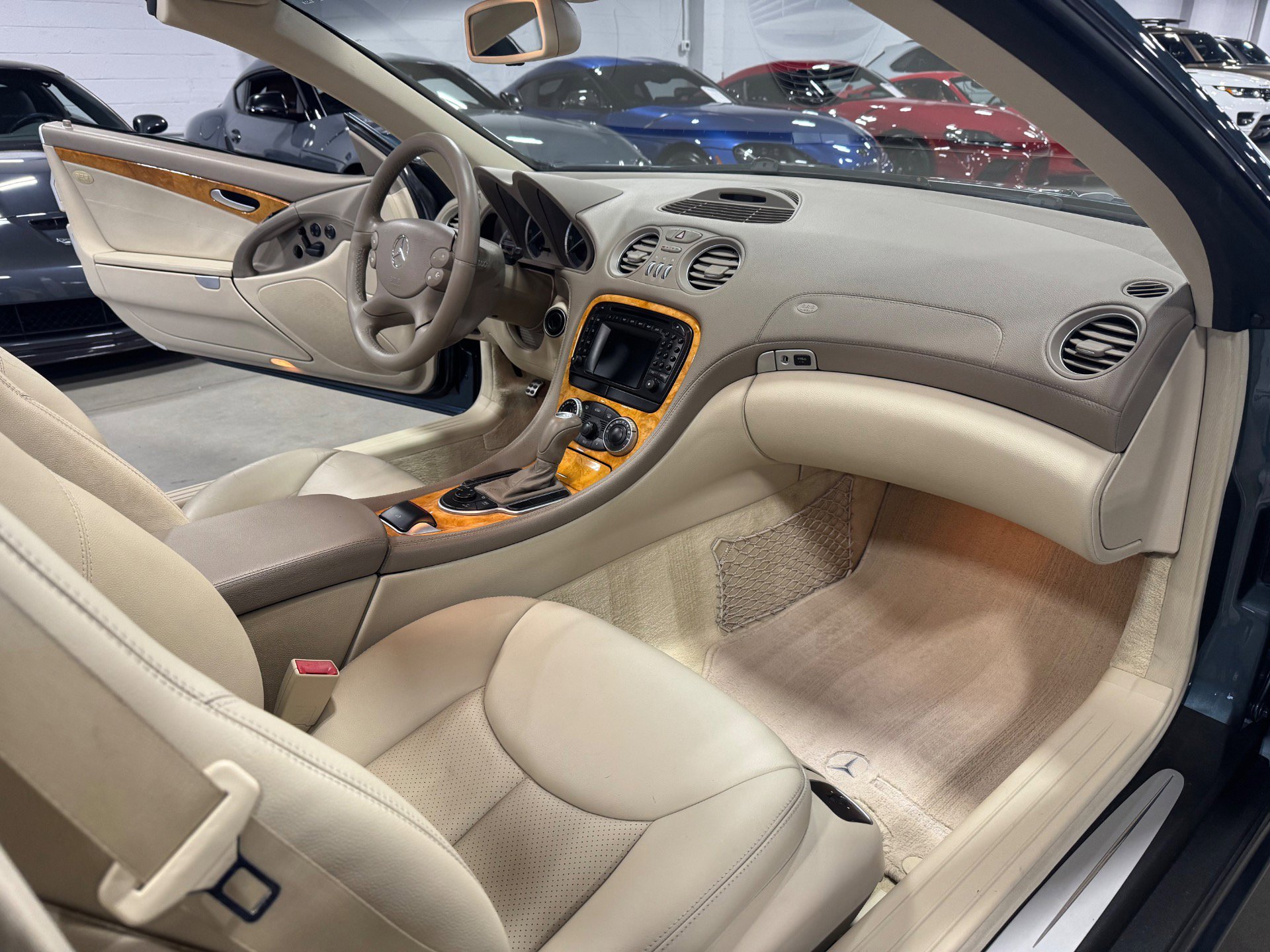 Used 2004 Mercedes-Benz SL 500 image 16