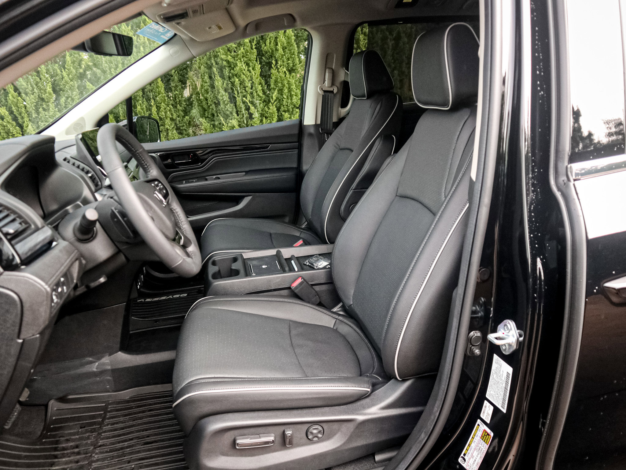 Used 2026 Honda Odyssey Elite image 16