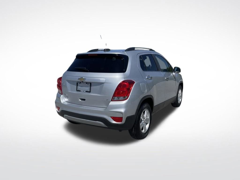 Used 2020 Chevrolet Trax LT w/ LT Convenience Package FWD image 5
