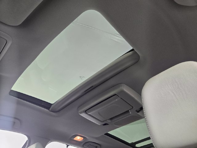 Used 2022 Honda Pilot Elite image 17