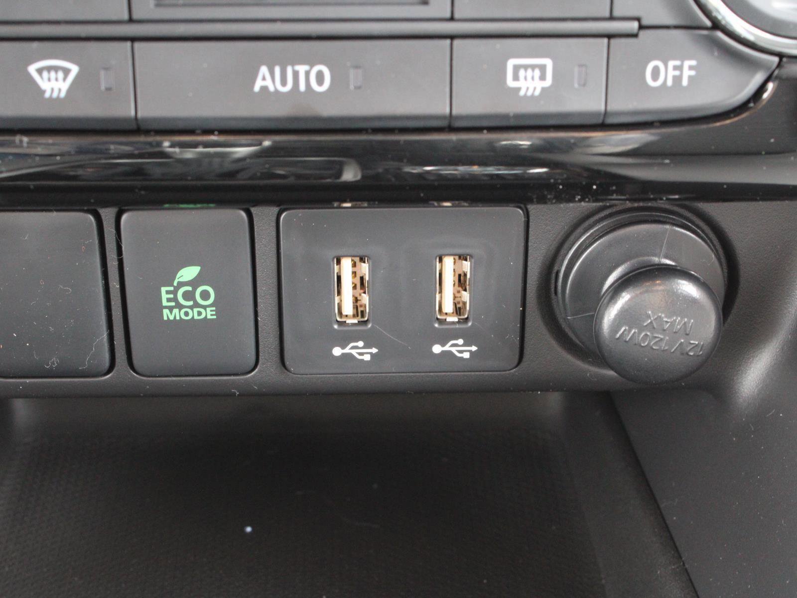 New 2025 Mitsubishi Eclipse Cross LE image 24