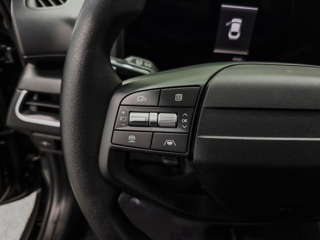 Used 2025 Kia K4 LX image 25