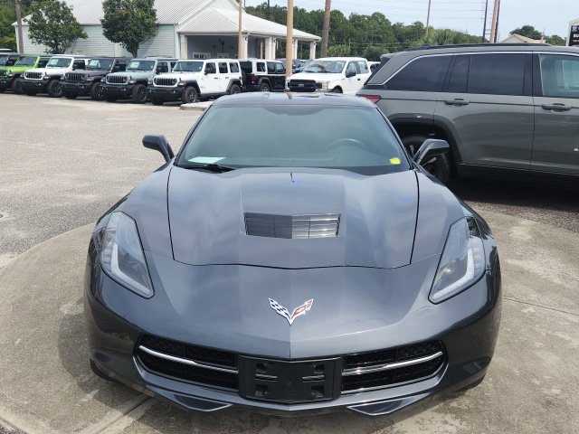 Used 2014 Chevrolet Corvette Stingray Coupe w/ Battery Protection Package RWD image 2