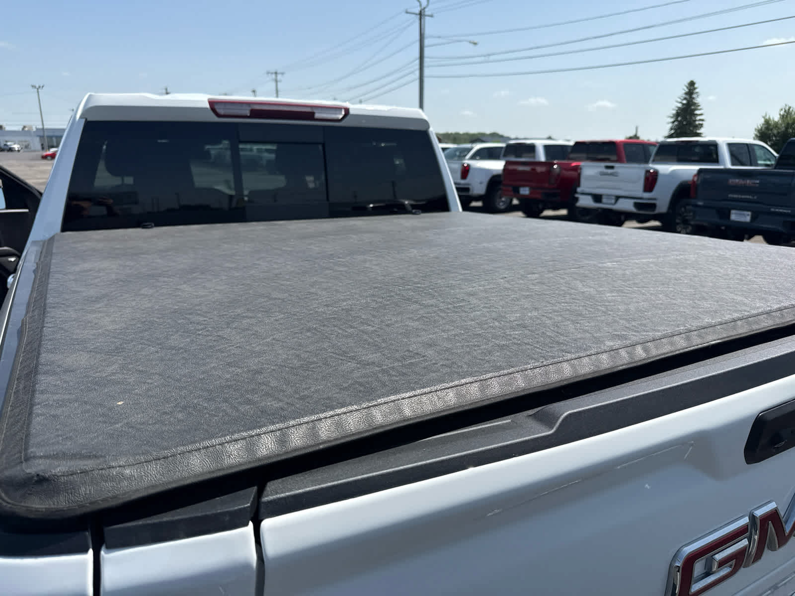 Certified 2022 GMC Sierra 1500 AT4 w/ AT4 Premium Package AWD/4WD image 28