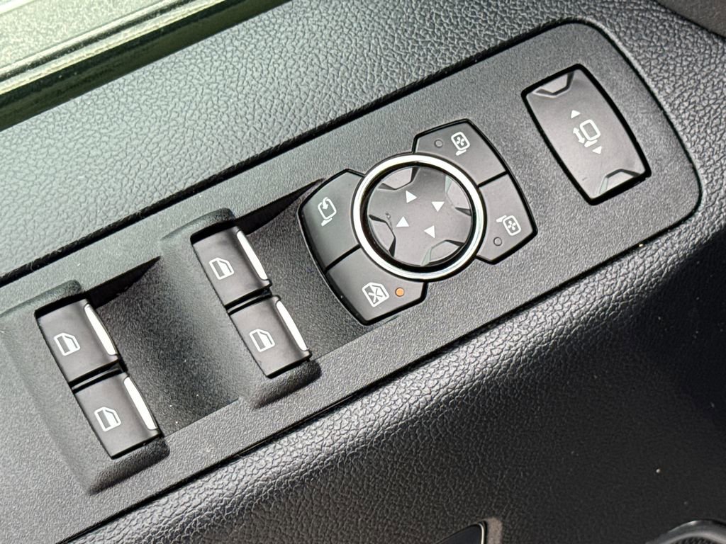 Used 2017 Ford F350 Platinum w/ FX4 Off-Road Package image 19