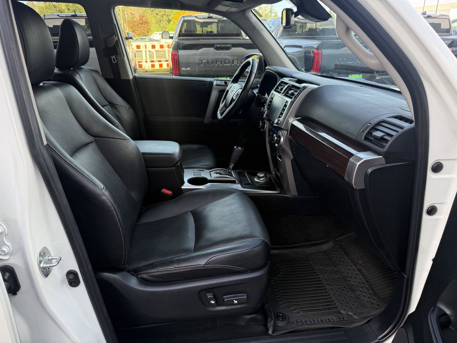 Used 2023 Toyota 4Runner Limited AWD/4WD image 23
