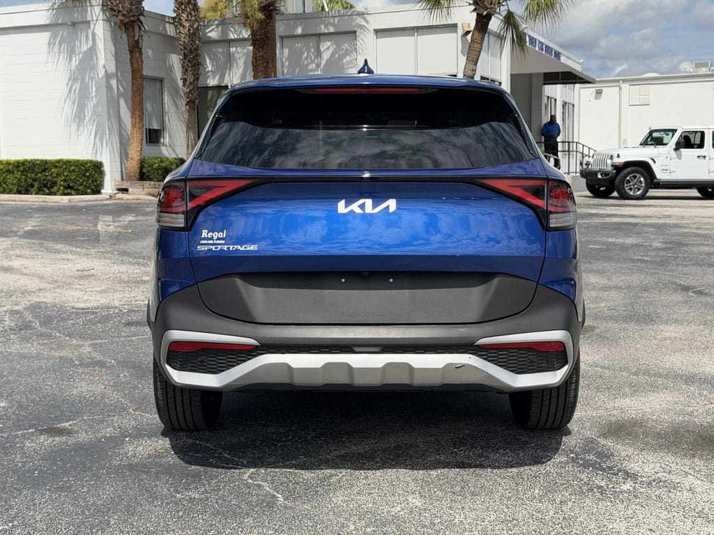 Certified 2024 Kia Sportage EX FWD image 5