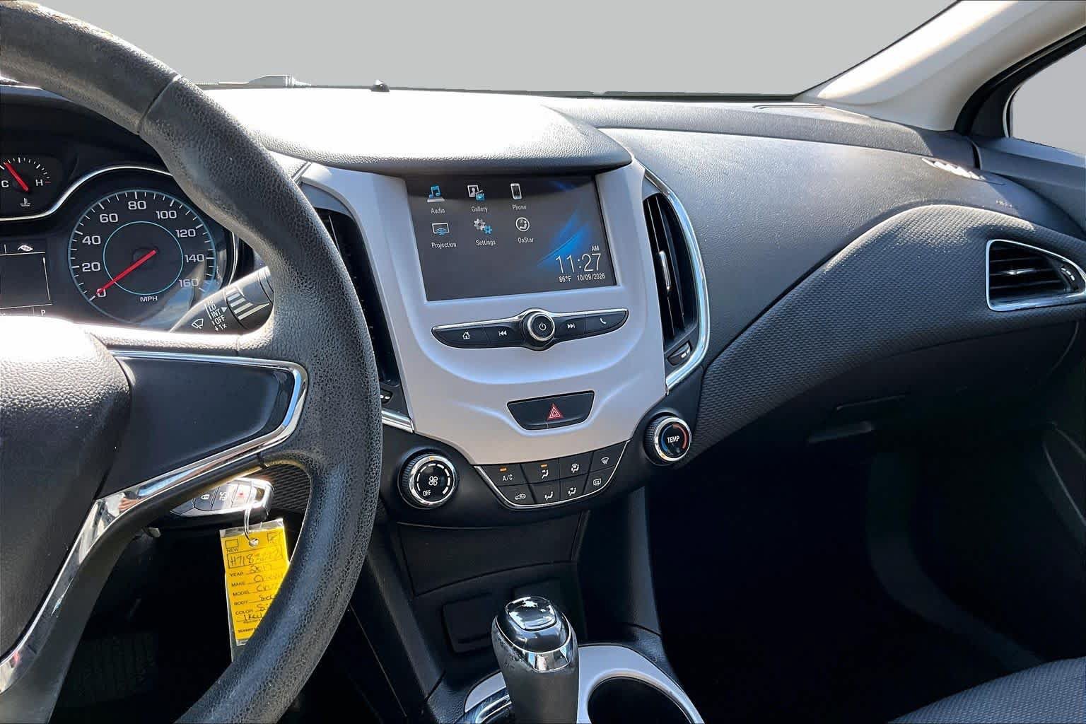 Used 2017 Chevrolet Cruze LS FWD image 6