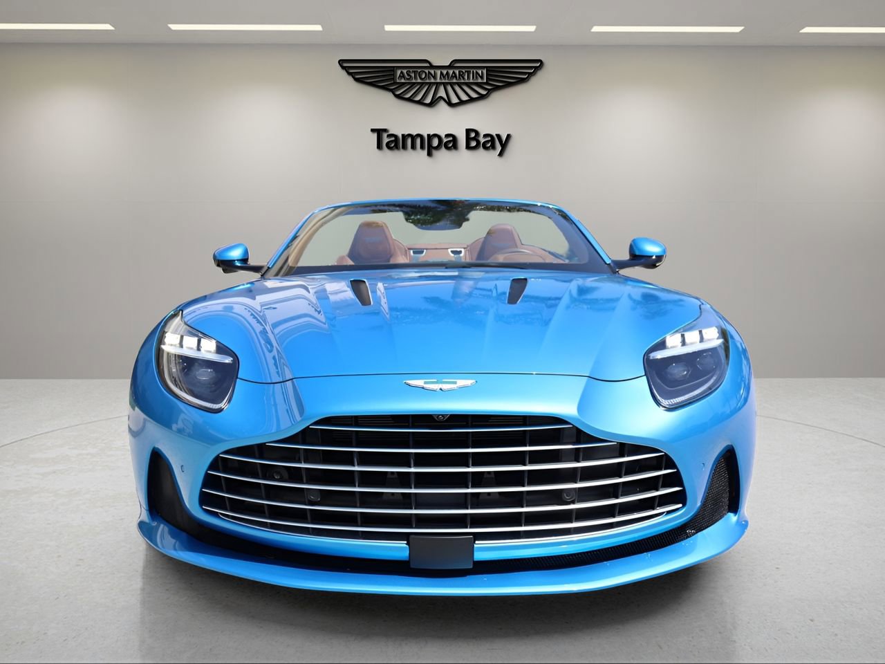 Used 2024 Aston Martin DB12 Convertible image 9