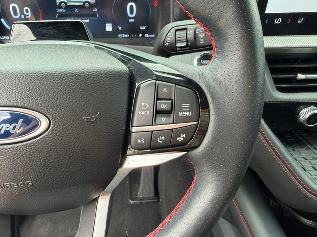 Certified 2025 Ford Explorer ST-Line w/ Premium Package RWD image 17