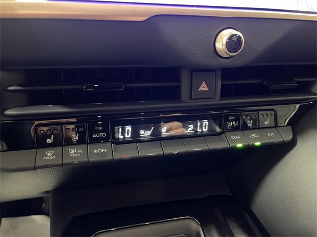 New 2026 Toyota Crown Platinum image 19