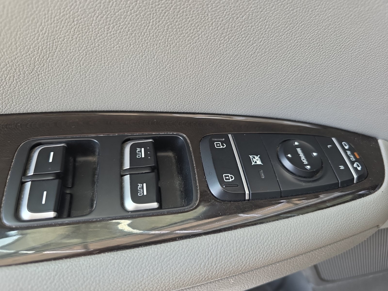 Used 2016 Kia Optima EX w/ Premium Package FWD image 26
