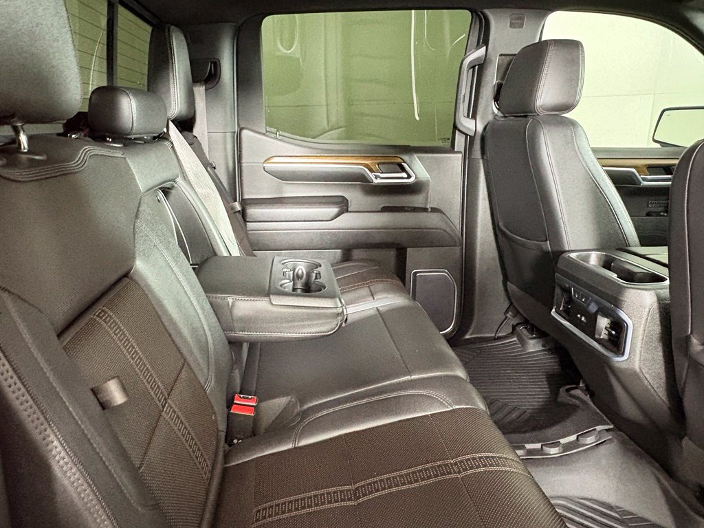 Used 2022 Chevrolet Silverado 1500 High Country w/ High Country Premium Package RWD image 21