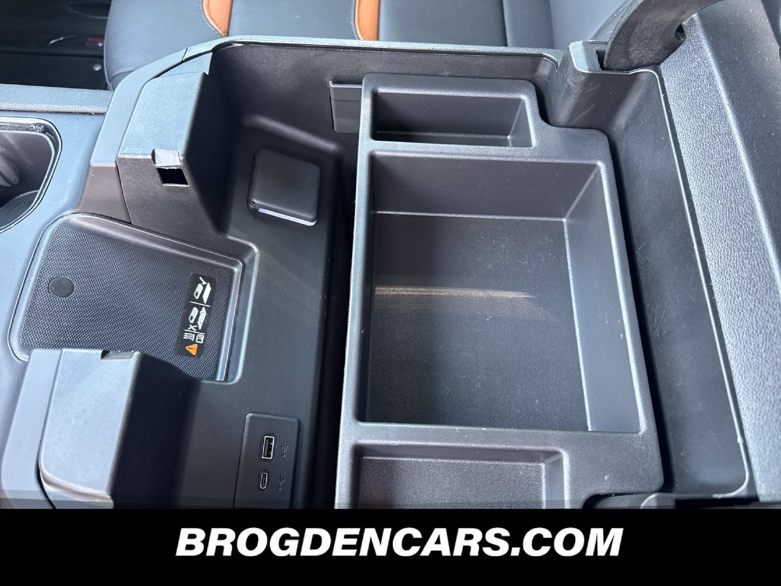 Used 2026 GMC Sierra 3500 AT4 AWD/4WD image 10