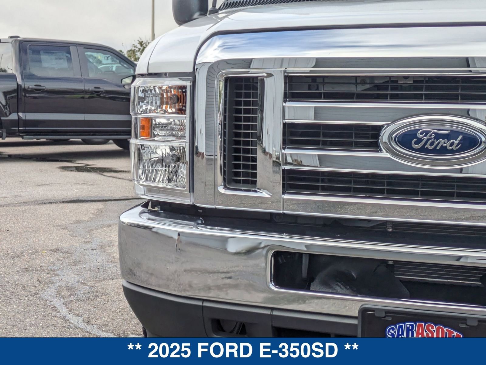 New 2025 Ford E-350 and Econoline 350 Super Duty w/ Power Equipment Group RWD image 10