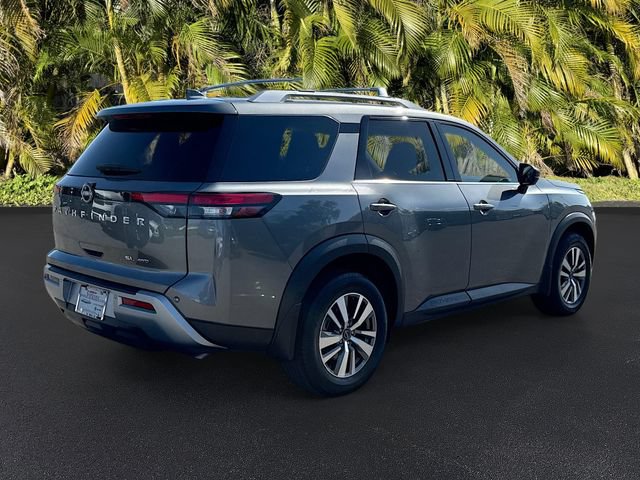 Used 2023 Nissan Pathfinder SL AWD/4WD image 4