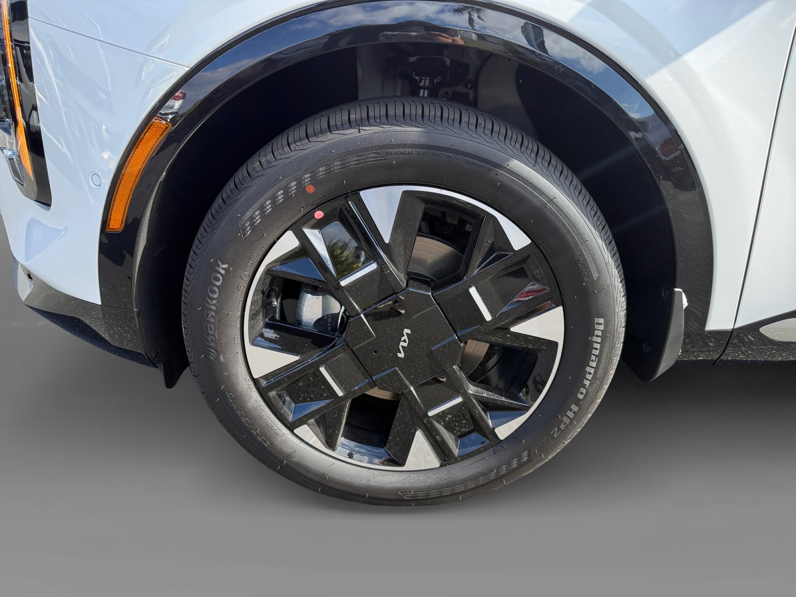 New 2027 Kia Sportage SX Prestige AWD/4WD image 9