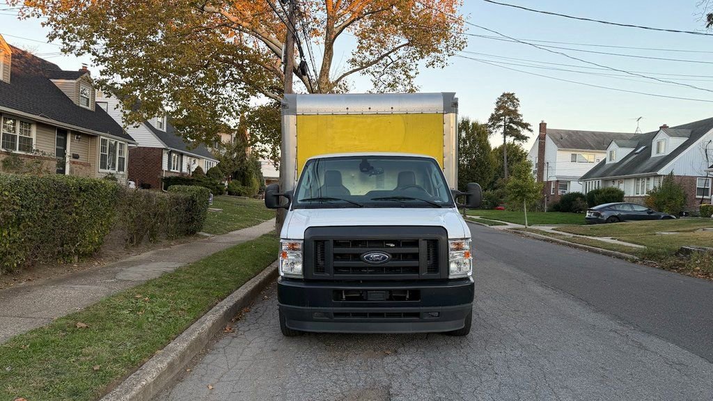 Used 2024 Ford E-350 and Econoline 350 Super Duty w/ Driver's Safety Package image 3