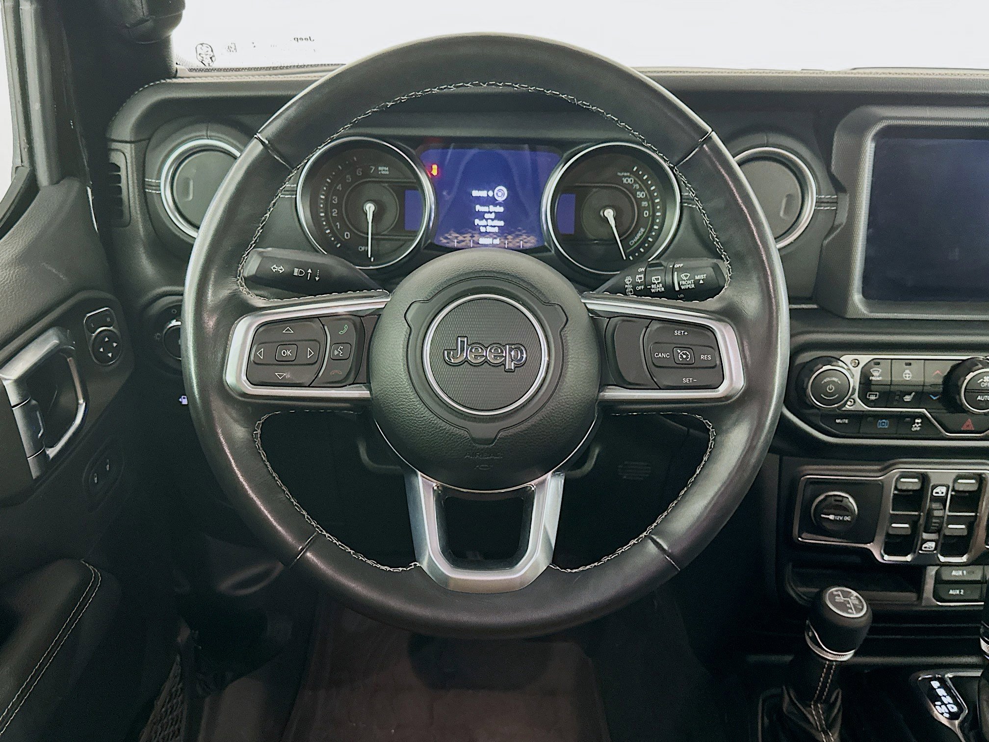 Used 2022 Jeep Wrangler Sahara w/ Cold Weather Group image 17