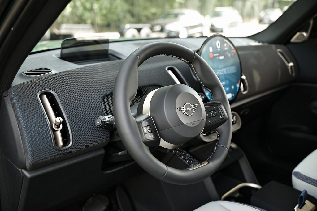 New 2025 MINI Cooper Countryman S w/ Comfort Package Max image 18