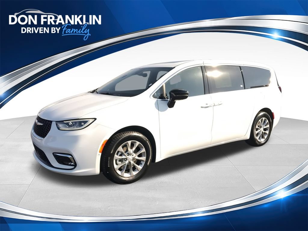 New 2026 Chrysler Pacifica Limited w/ Uconnect Theater Family Group FWD 360° Tour