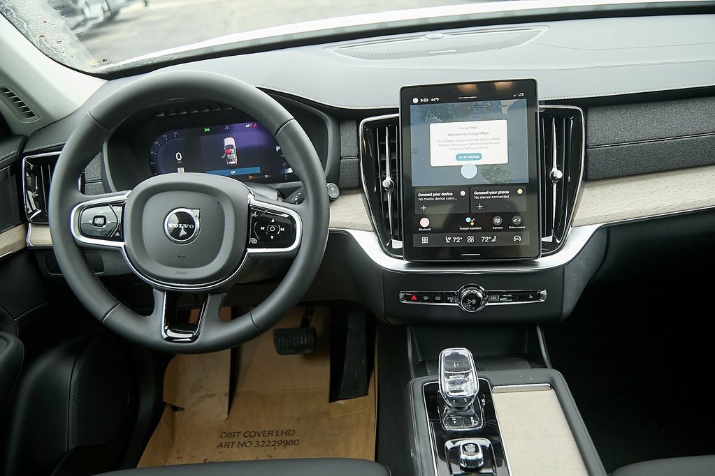 New 2025 Volvo XC90 B6 Plus w/ Protection Package Premier image 24