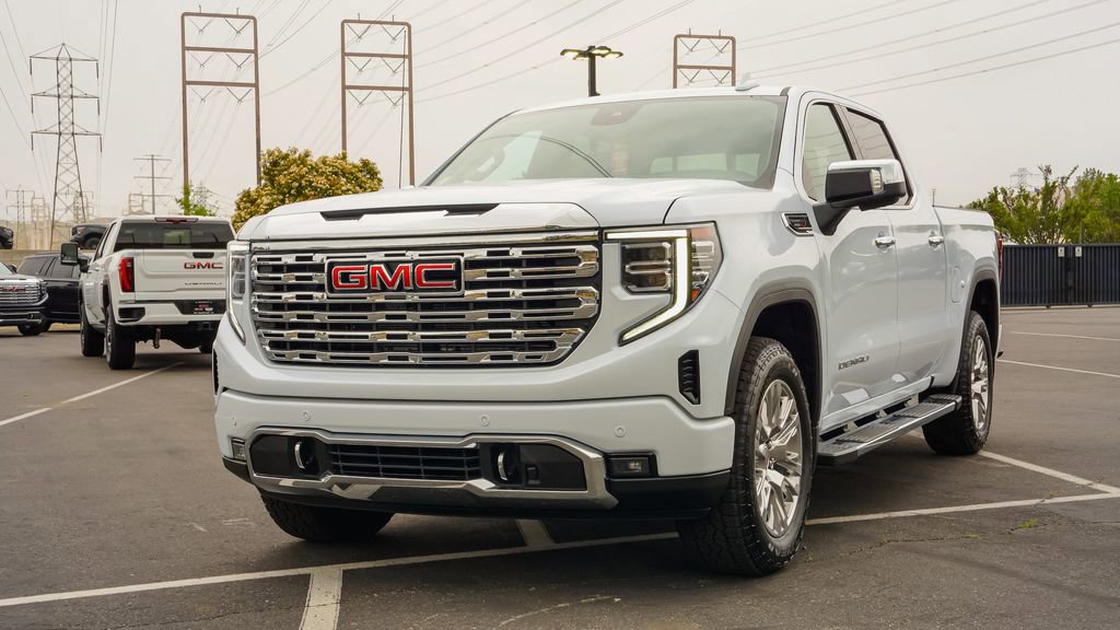 New 2026 GMC Sierra 1500 Denali AWD/4WD image 2