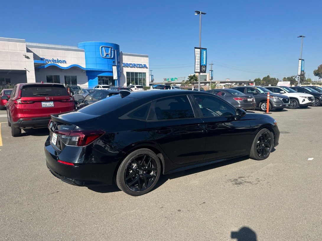 Used 2025 Honda Civic Sport image 3