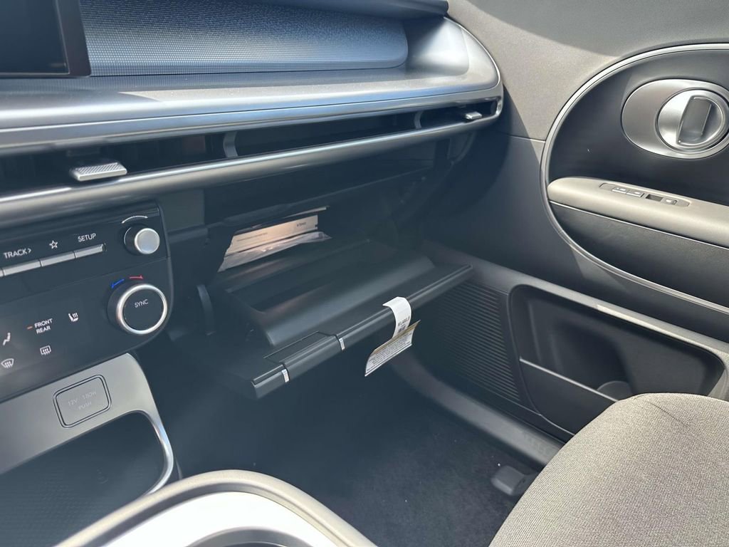 New 2026 Hyundai Ioniq 9 SE image 19