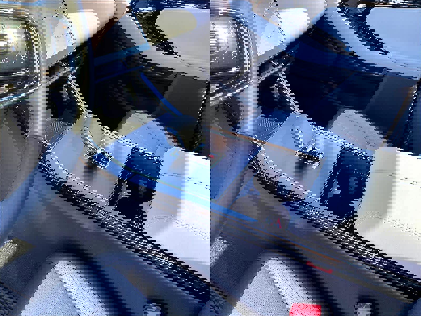 Used 2026 Land Rover Range Rover Evoque Dynamic SE image 18