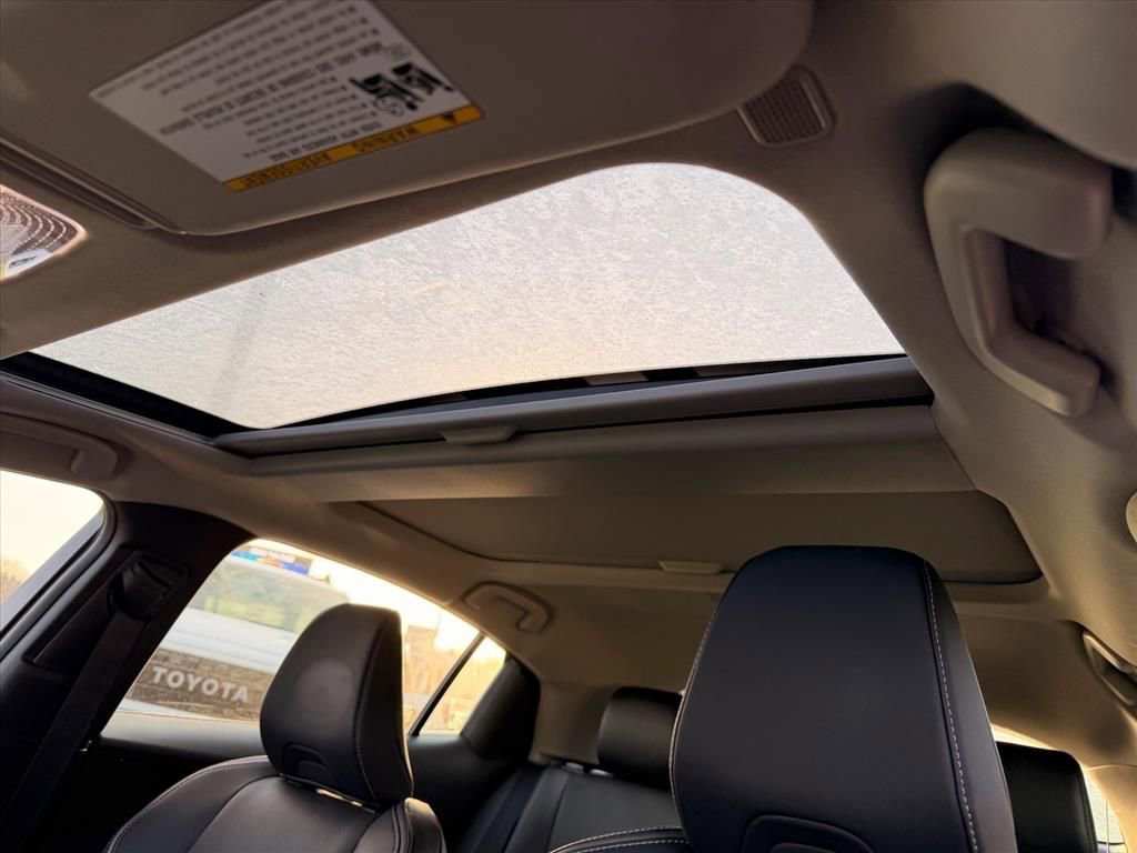 Used 2024 Toyota Prius Limited w/ Limited Premium Package image 25