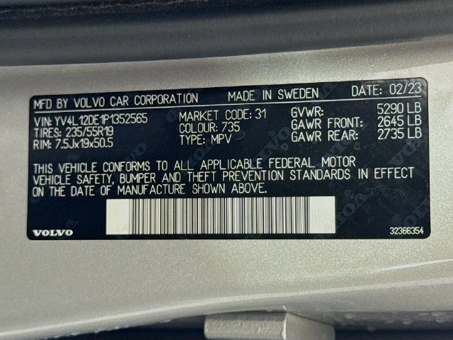 Used 2023 Volvo XC60 B5 Plus FWD image 39