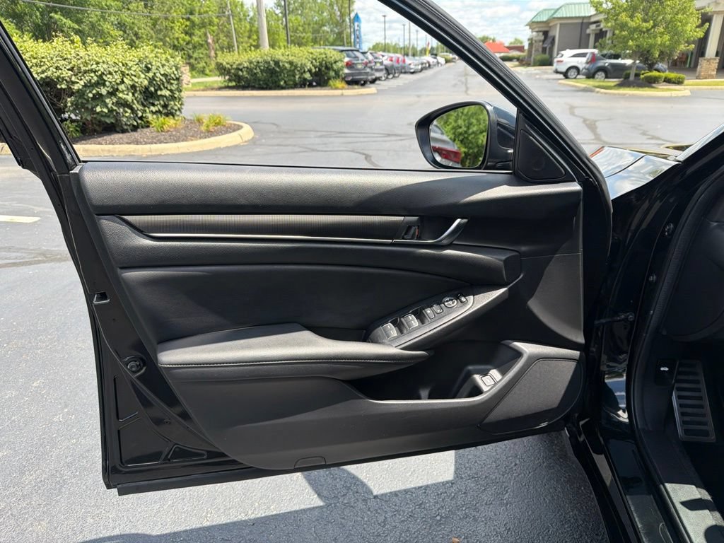 Used 2020 Honda Accord Sport image 17