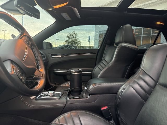 Used 2023 Chrysler 300 C RWD image 6