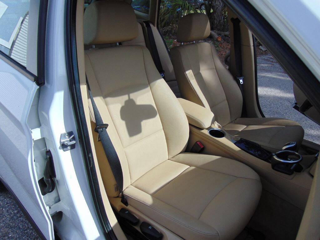 Used 2015 BMW X1 xDrive28i AWD/4WD image 23