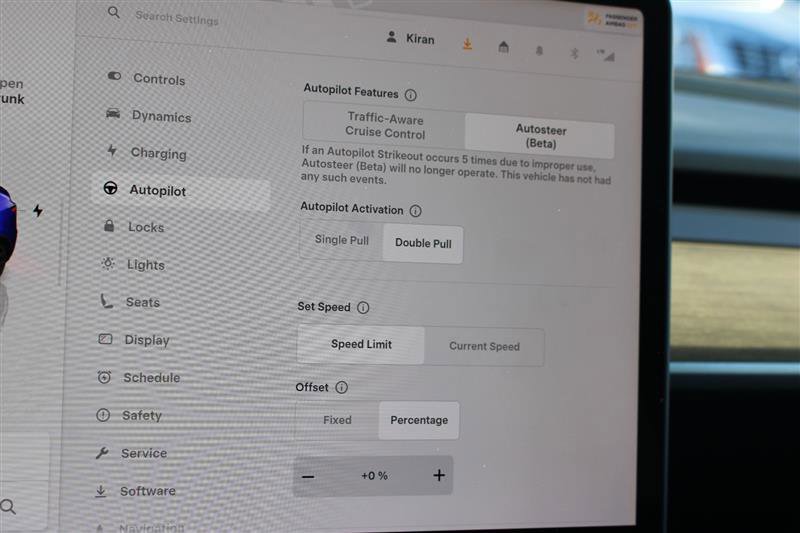 Used 2023 Tesla Model Y Long Range image 17