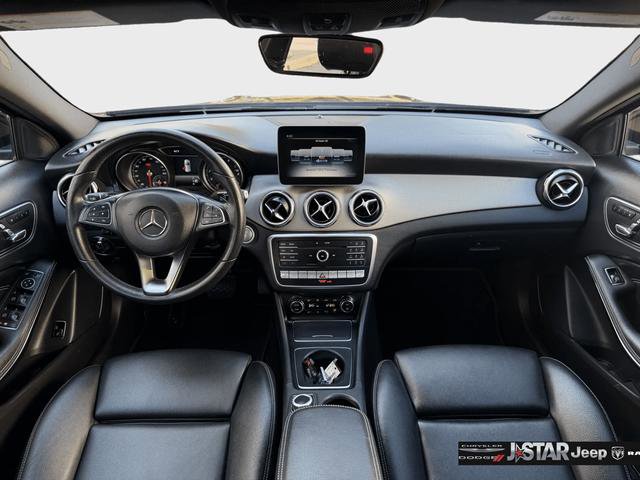 Used 2020 Mercedes-Benz GLA 250 4MATIC w/ Premium Package image 8
